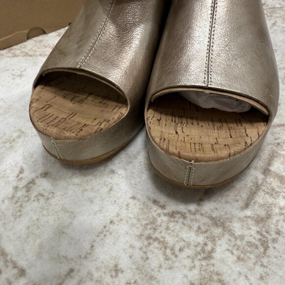 Kork-Ease Yazmin Sandals Womens Size 9 Light Gold Leather Wedge Slides Platform - Picture 7 of 12